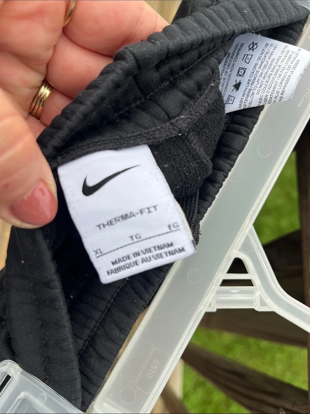 Nike Kids Black Jogger Sweatpants with Swoosh